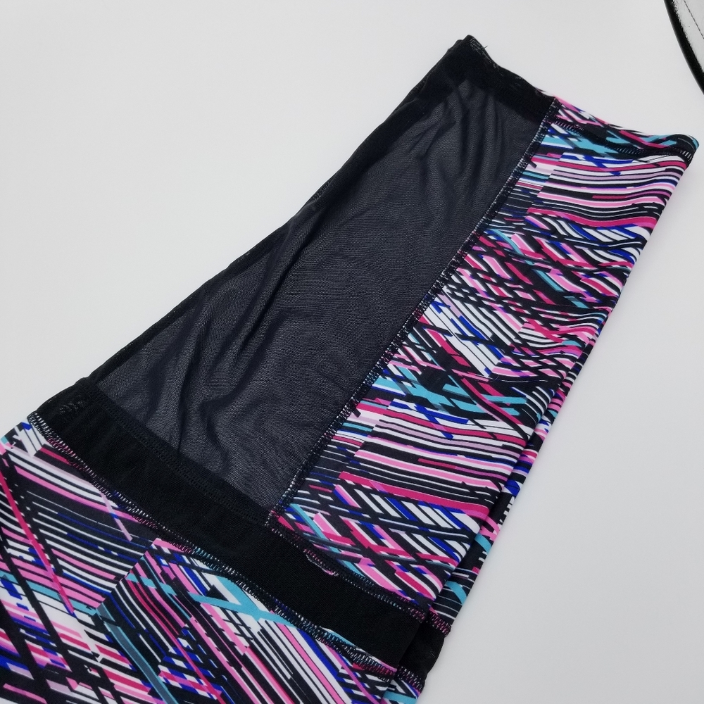 Fabletics Zoey Digital Print Mesh Capri Legging W… - image 5